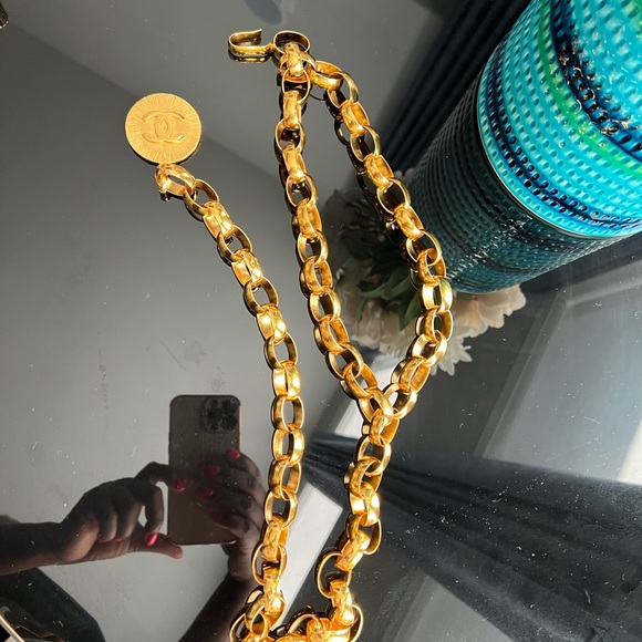 VINTAGE CHANEL BELT - Picture 8 of 12
